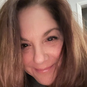 Meet your Posher, Jo-ann